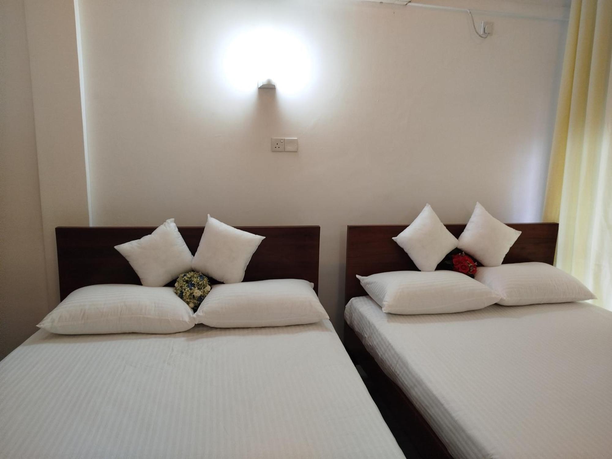 Hotel Elzangi à Negombo Extérieur photo